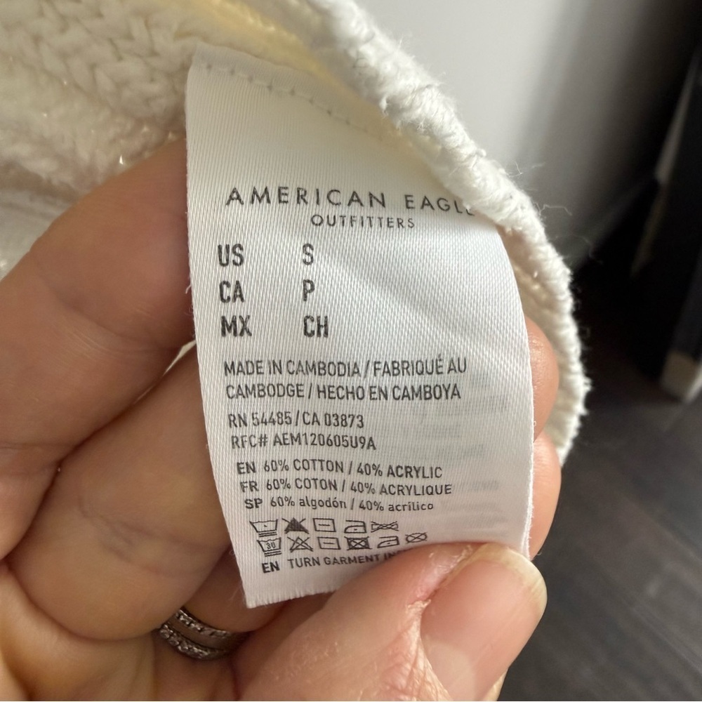American Eagle Cozy White Cable Knit Cardigan - Picture 5 of 9